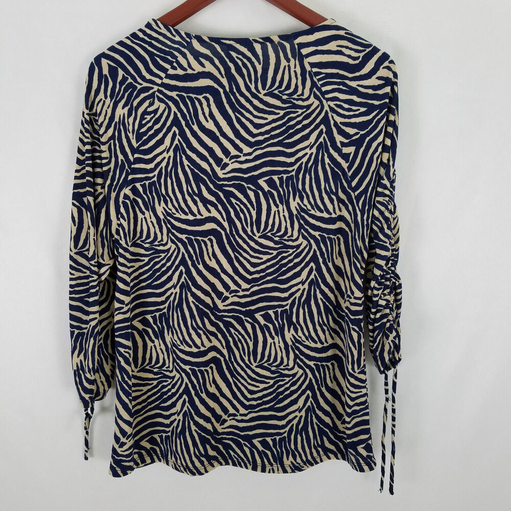 Jaclyn‎ Smith Shirt Womens Small Top Zebra Long Cinch Sleeve Round Neck Blouse - Picture 2 of 9